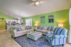 PCB Retreat with Patio and Grill Less Than 1 Mi to Beach!